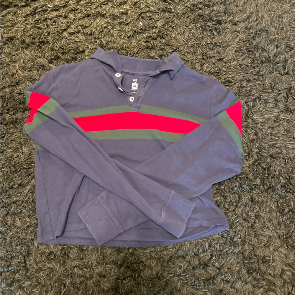 Cropped Collared long sleeve, size small